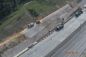 M0 autópálya támfal megerősítés. DOVI-Trade Kft